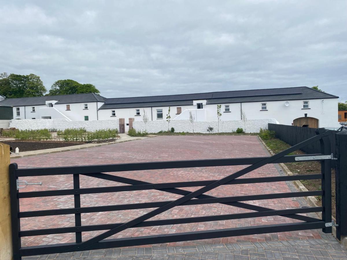 Апартаменты Ballymullock Barn Lofts *
